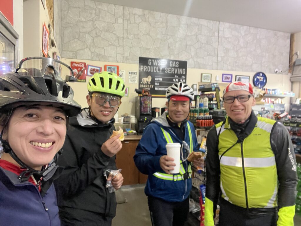 Dara, Xiangzhou, Douglas, and Murray at the G'wsep gas station in Lytton